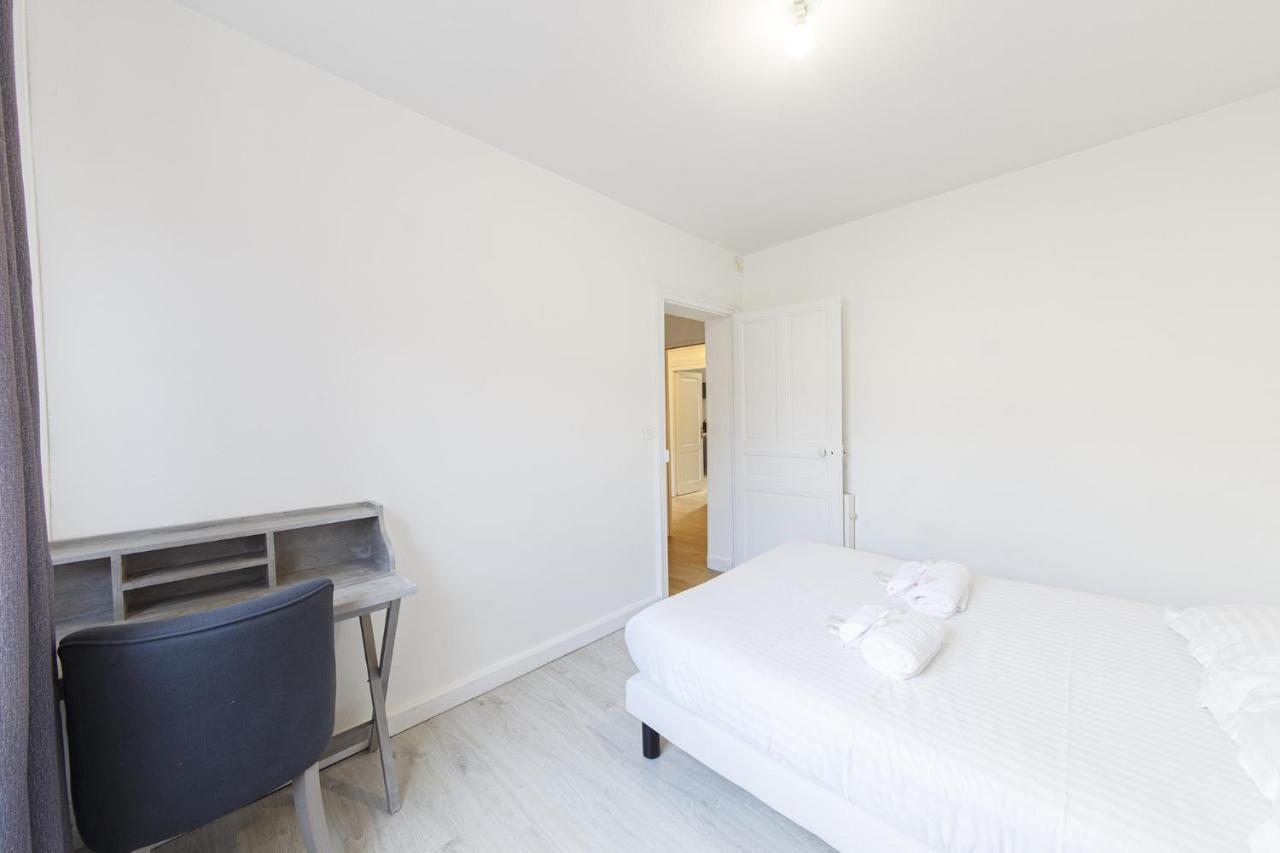 Grand appartement hyper centre ville d'angers Extérieur photo